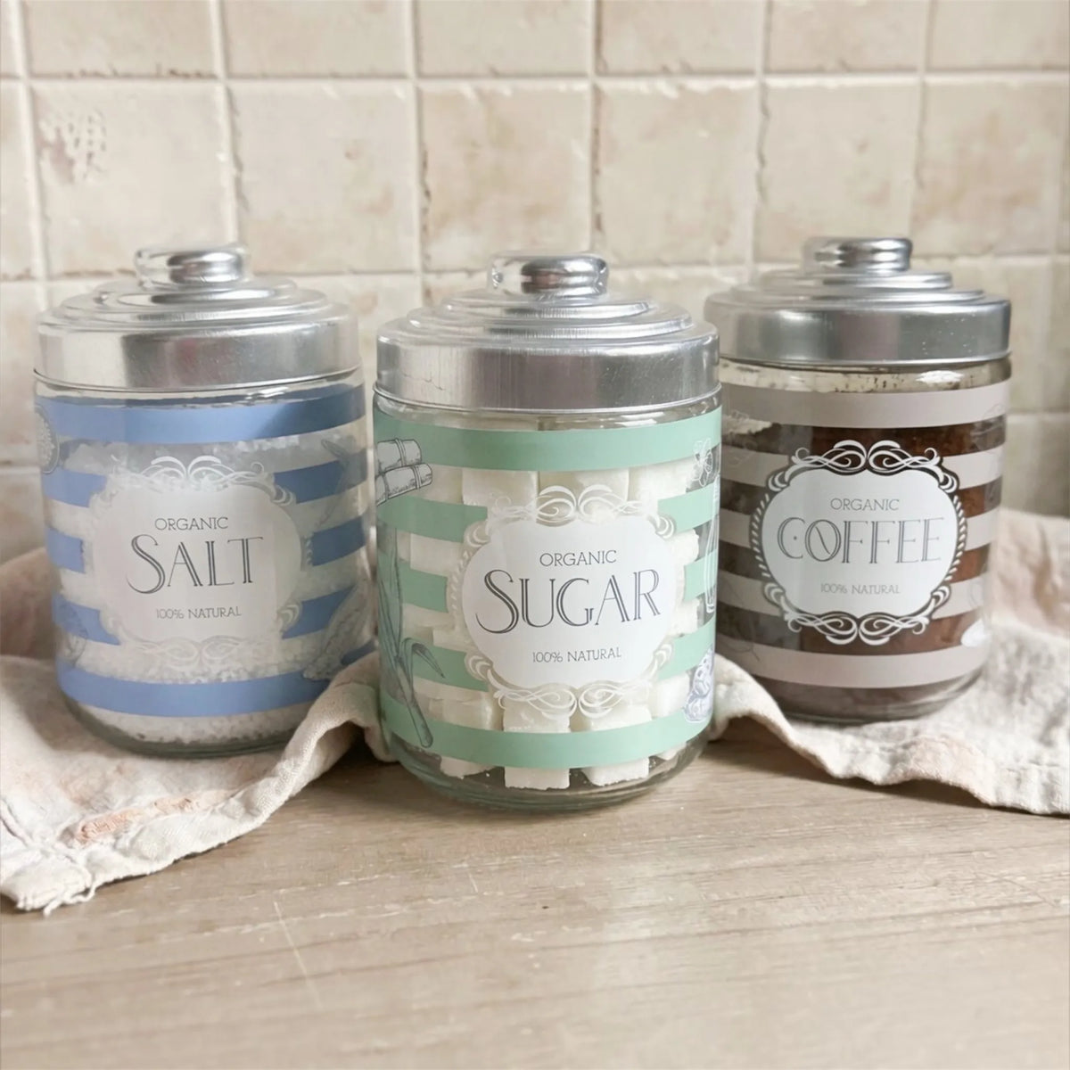Set 3 Barattoli Ermetici in Vetro con Etichette Vintage – Sale, Zucchero, Caffè