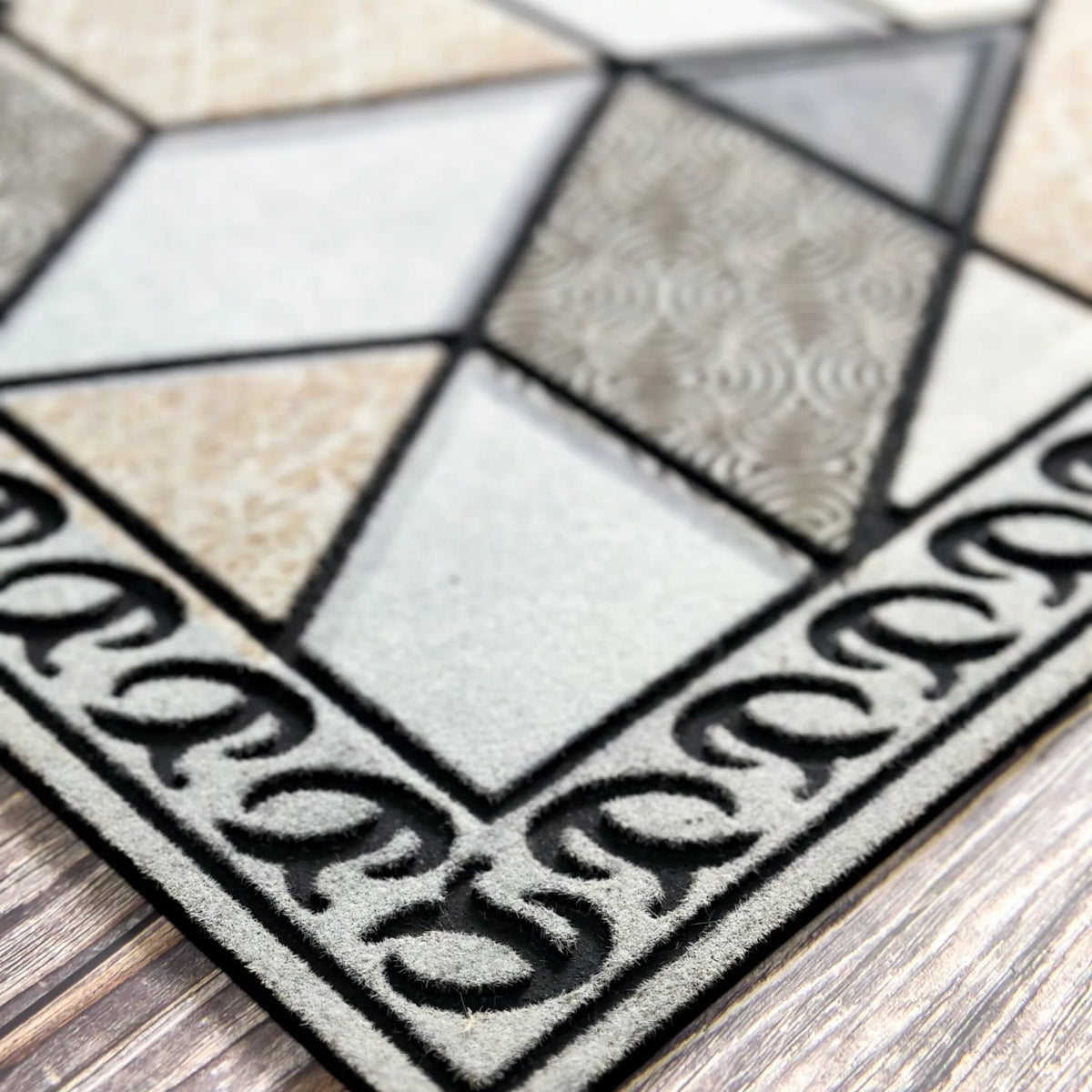 Zerbino Essential Grigio – Feltro Doppio con Decoro Geometrico e Fondo Antiscivolo