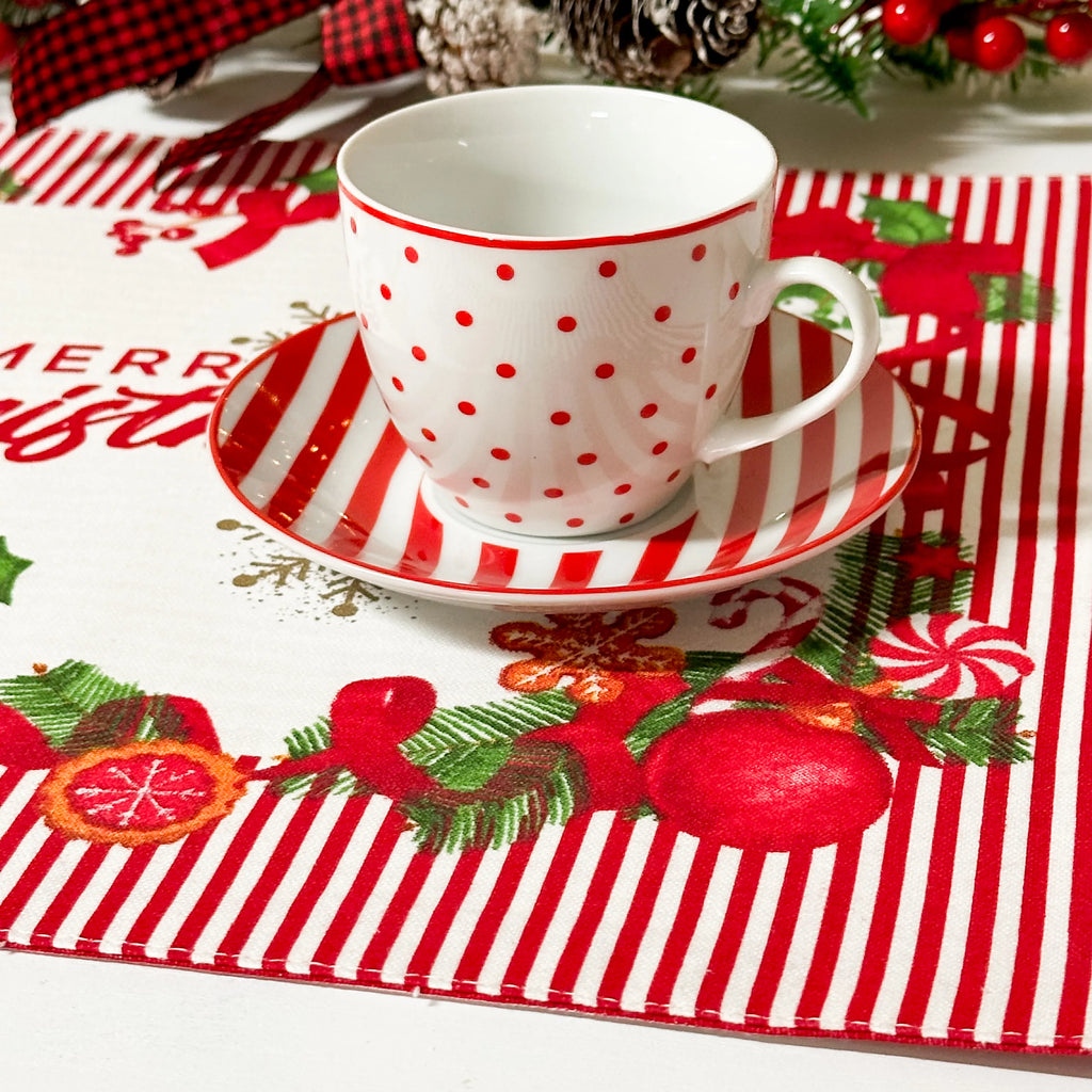 Set tazze Noelle in ceramica a pois rossi con piattini e scatola regalo